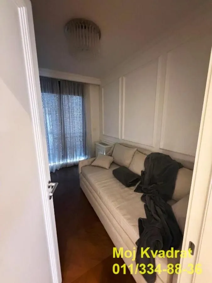 Izdavanje, trosoban stan, 125m², Čubura, Beograd