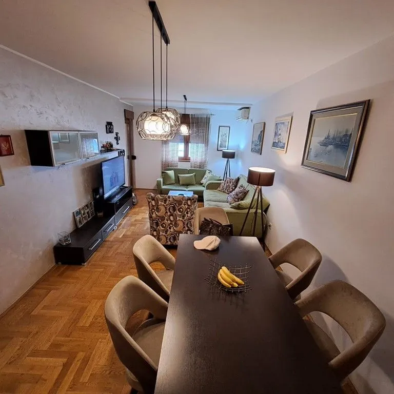 Prodaja, dvosoban stan, 70m², Stari Aerodrom, Podgorica