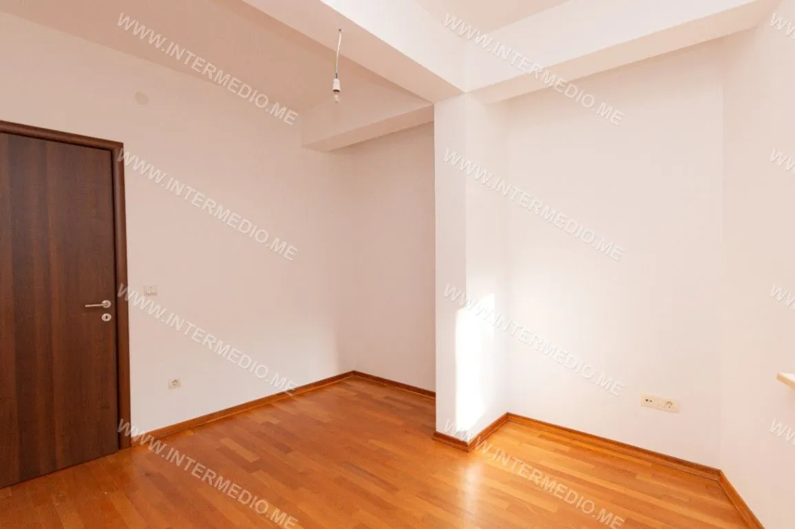 Prodaja, dvosoban stan, 132m², Igalo, Herceg Novi