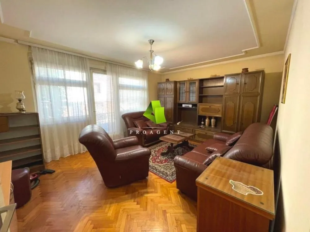 Izdavanje, dvosoban stan, 50m², Palilula, Niš