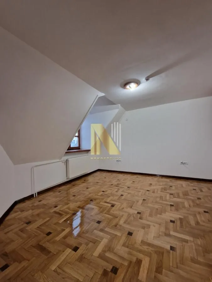 Rent, office space, 950m², Adamovićevo Naselje, Novi Sad Sve Podlokacije