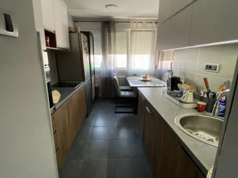 Prodaja, trosoban stan, 70m², Medijana, Niš - image 5