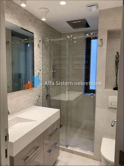 Rent, three bedroom apartment, 91m², Stari Grad, Beograd