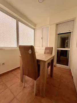 Izdavanje, dvosoban stan, 60m², Centar, Podgorica - image 13