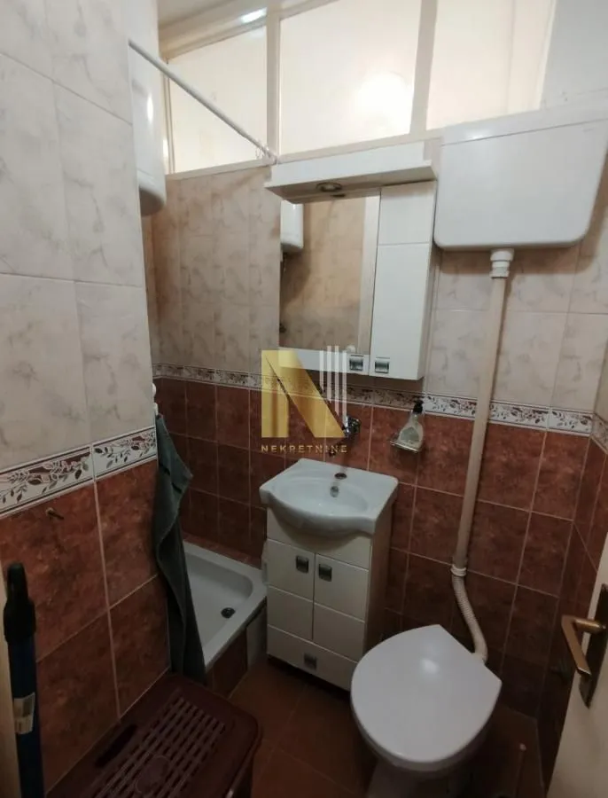 Izdavanje, garsonjera, 26m², Detelinara, Novi Sad Sve Podlokacije