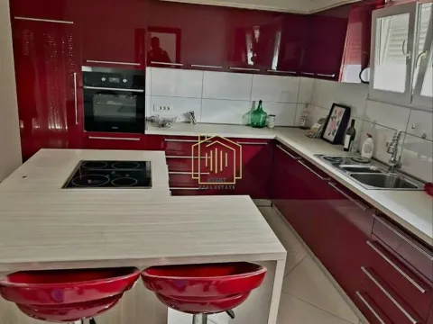 Prodaja, kuća, 226m², Jastreb, Danilovgrad - image 4