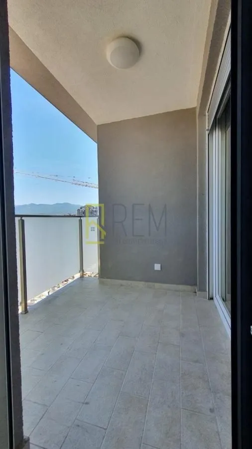Prodaja, jednosoban stan, 40m², Pobrežje, Podgorica