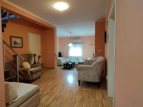 Sale, house, 336m², Tavrića obori, Jagodina - image 9