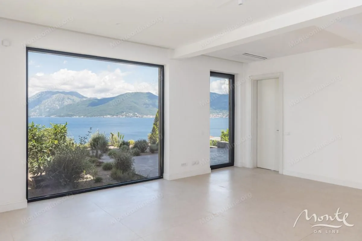 Prodaja, kuća, 328m², Krašići, Tivat