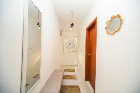 Izdavanje, jednosoban stan, 55m², Zagorič, Podgorica - image 6