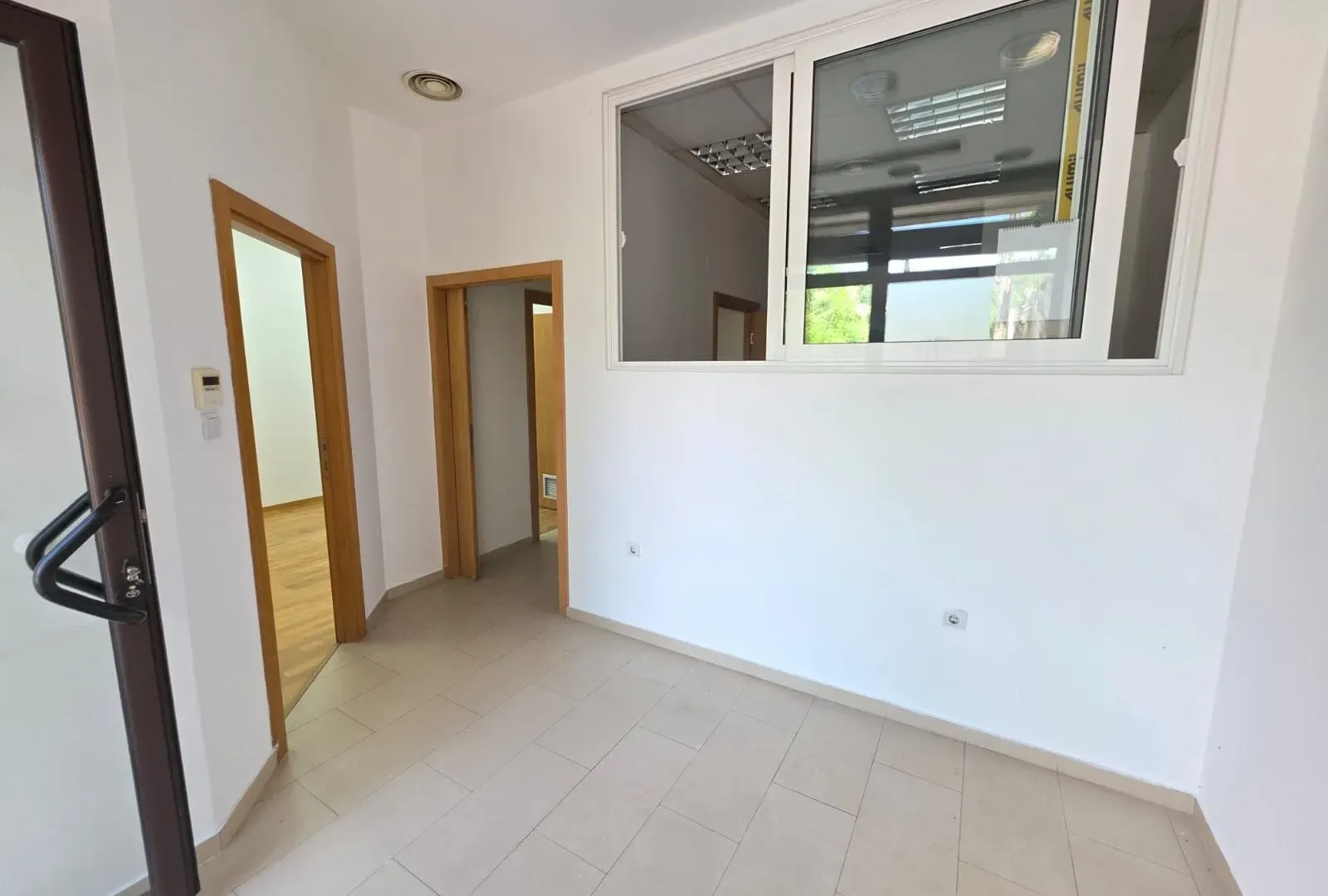 Rent, office space, 120m², Preko Morače, Podgorica