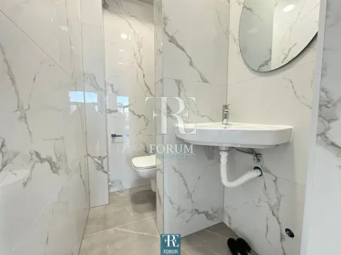 Izdavanje, poslovni prostor, 70m², Karaburško Polje, Podgorica - image 6