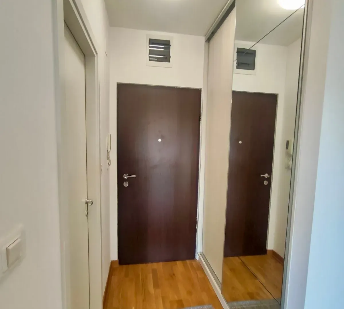 Rent, studio apartment, 27m², City Kej, Podgorica