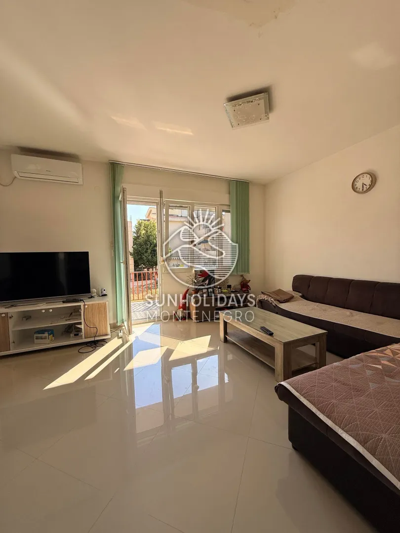 Sale, two bedroom apartment, 85m², Šušanj, Bar