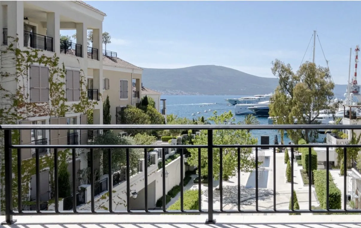 Sale, three bedroom apartment, 247m², Porto Montenegro, Tivat