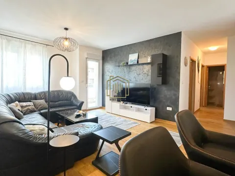 Rent, two bedroom apartment, 64m², City Kvart, Podgorica - image 2