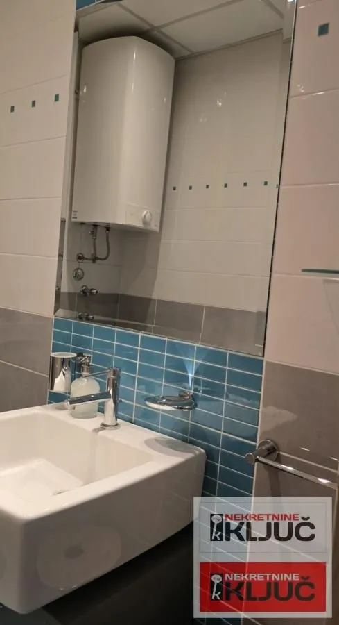 Izdavanje, četvorosoban stan, 134m², Spens, Novi Sad Sve Podlokacije