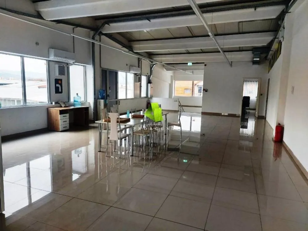 Rent, office space, 530m², Medijana, Niš