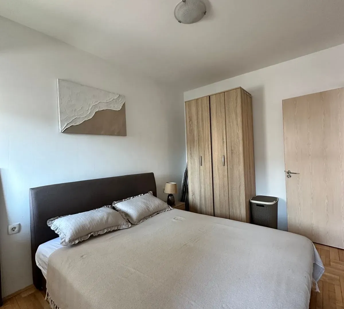 Izdavanje, jednosoban stan, 40m², Ljubović, Podgorica
