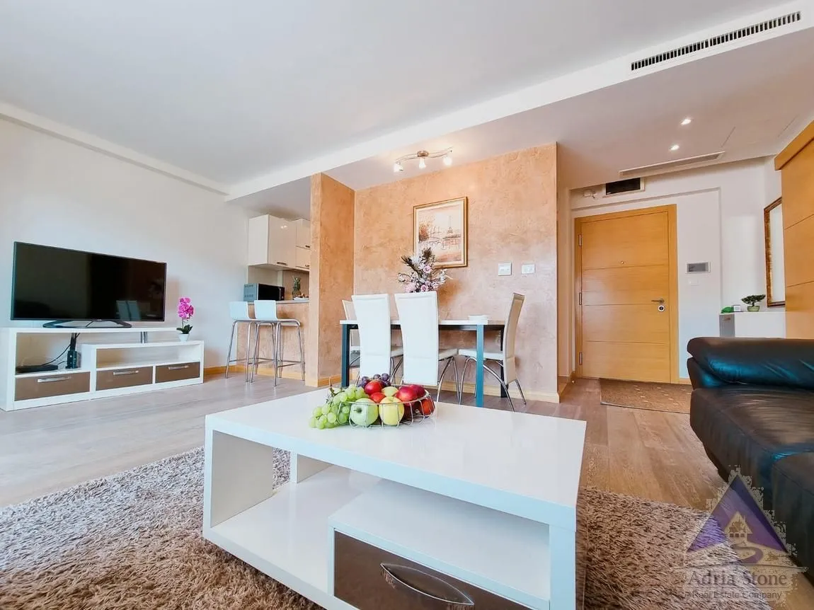 Rent, one bedroom apartment, 61m², Budva, Crna Gora