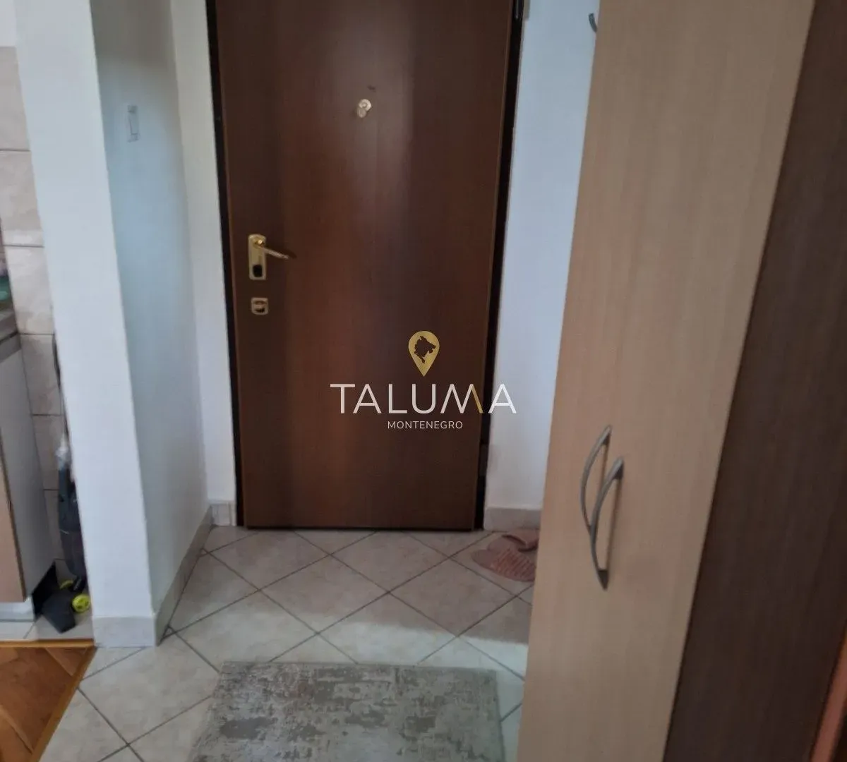 Rent, one bedroom apartment, 35m², Stari Aerodrom, Podgorica