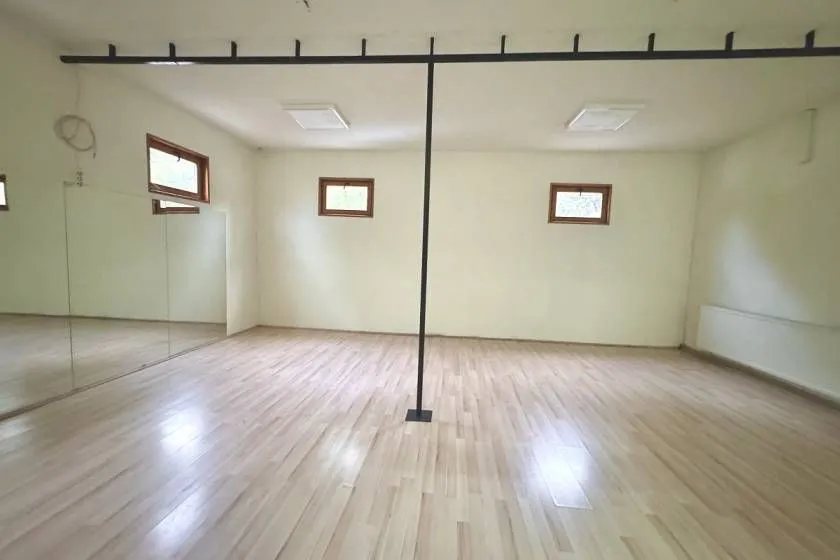 Rent, office space, 150m², Banjica, Voždovac Sve Podlokacije