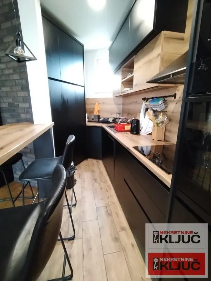 Rent, three bedroom apartment, 67m², Bulevar patrijarha Pavla, Novi Sad Sve Podlokacije