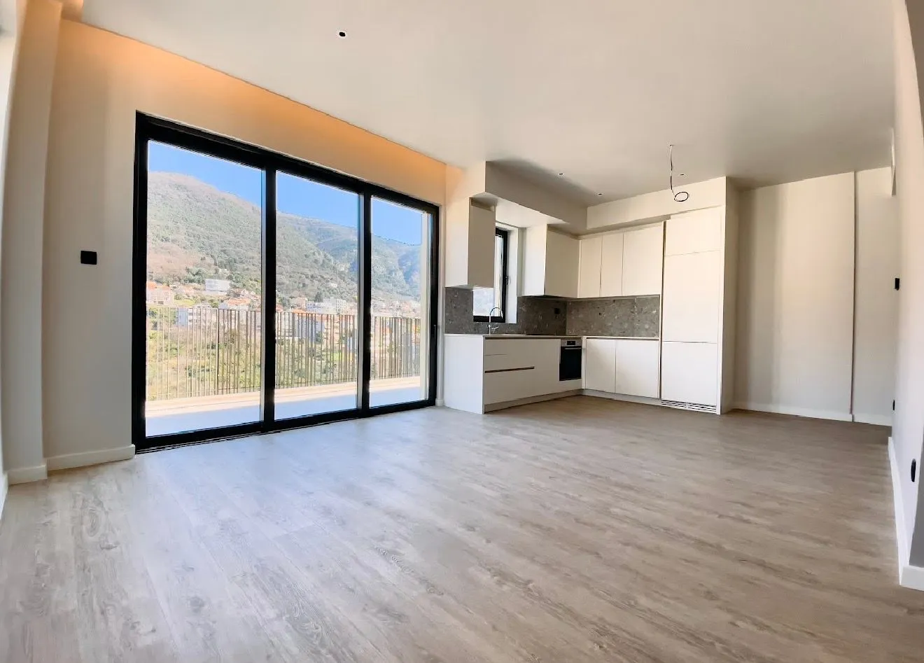 Prodaja, dvosoban stan, 102m², Boka Place, Tivat