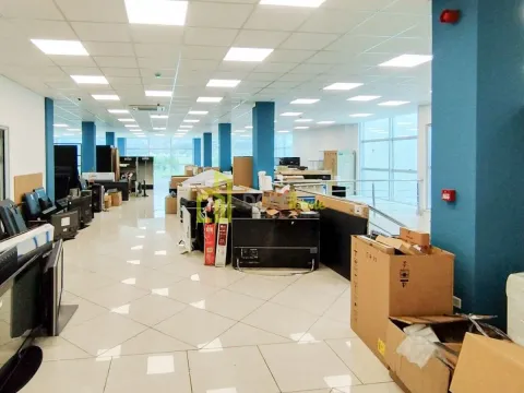 Izdavanje, poslovni prostor, 660m², Tuzi, Podgorica - image 5