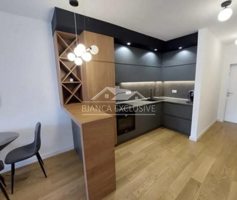 Prodaja, trosoban stan, 63m², Neimar, Vračar Sve Podlokacije