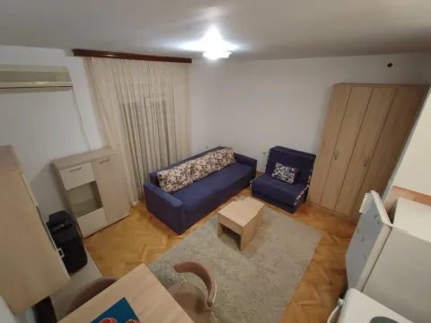 Izdavanje, stan, 27m², Malo Brdo, Podgorica - image 4