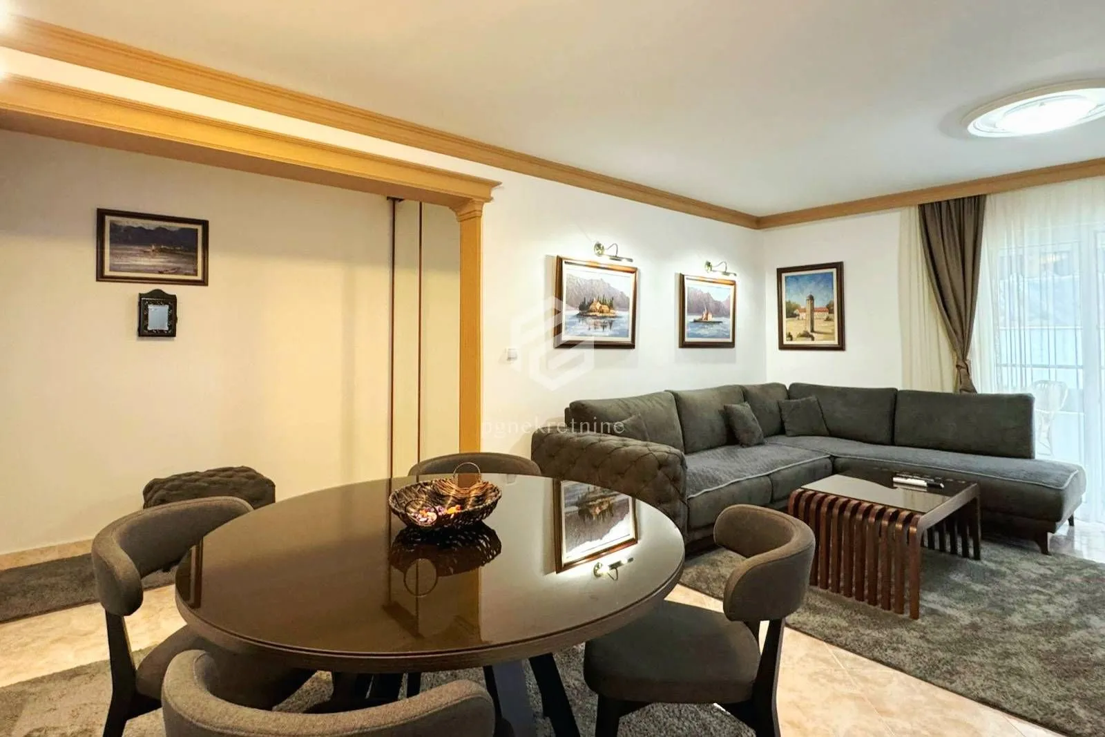 Prodaja, dvosoban stan, 72m², Budva, Crna Gora