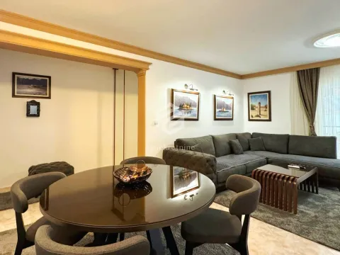 Prodaja, dvosoban stan, 72m², Budva, Crna Gora