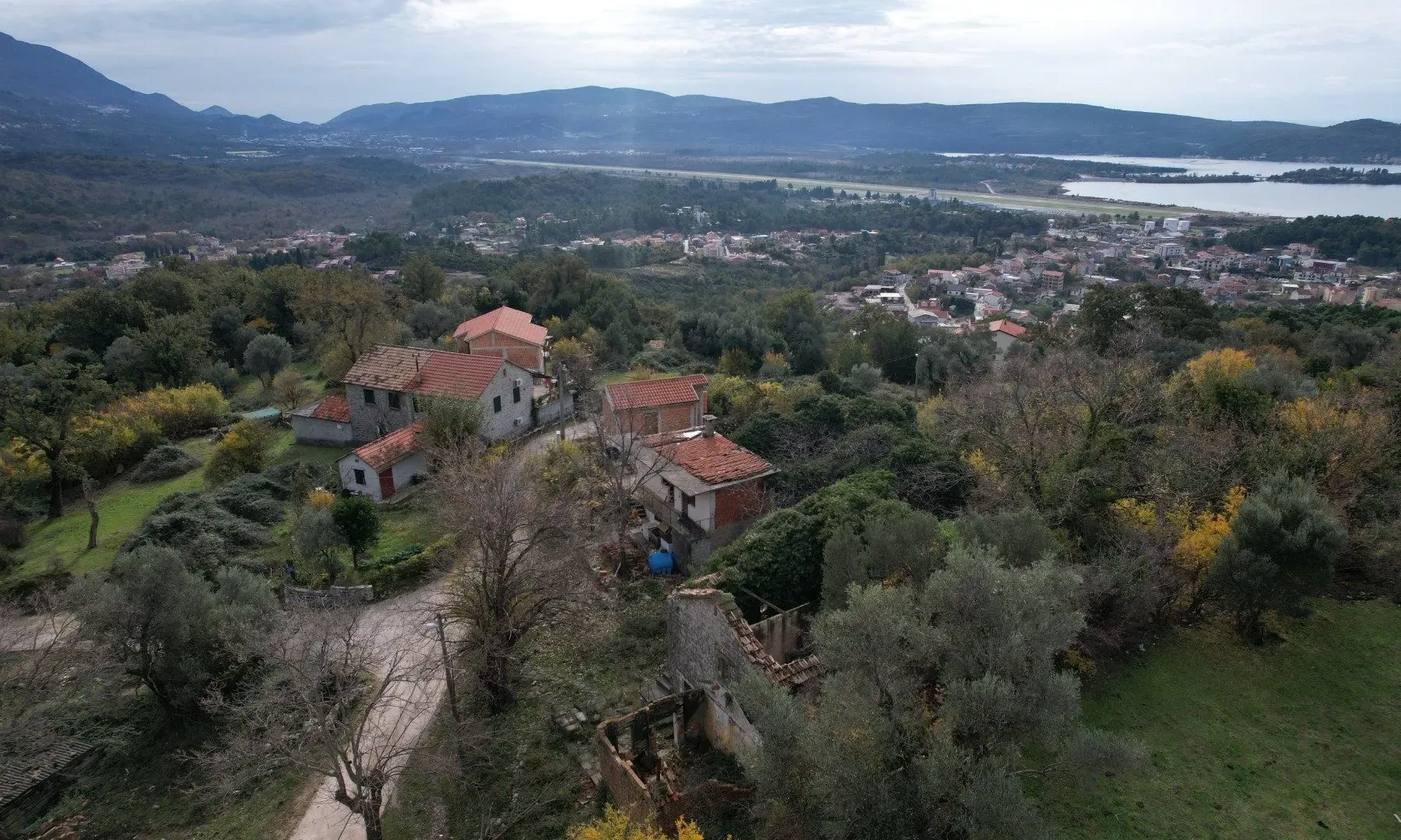 Prodaja, plac, 9160m², Tivat, Crna Gora