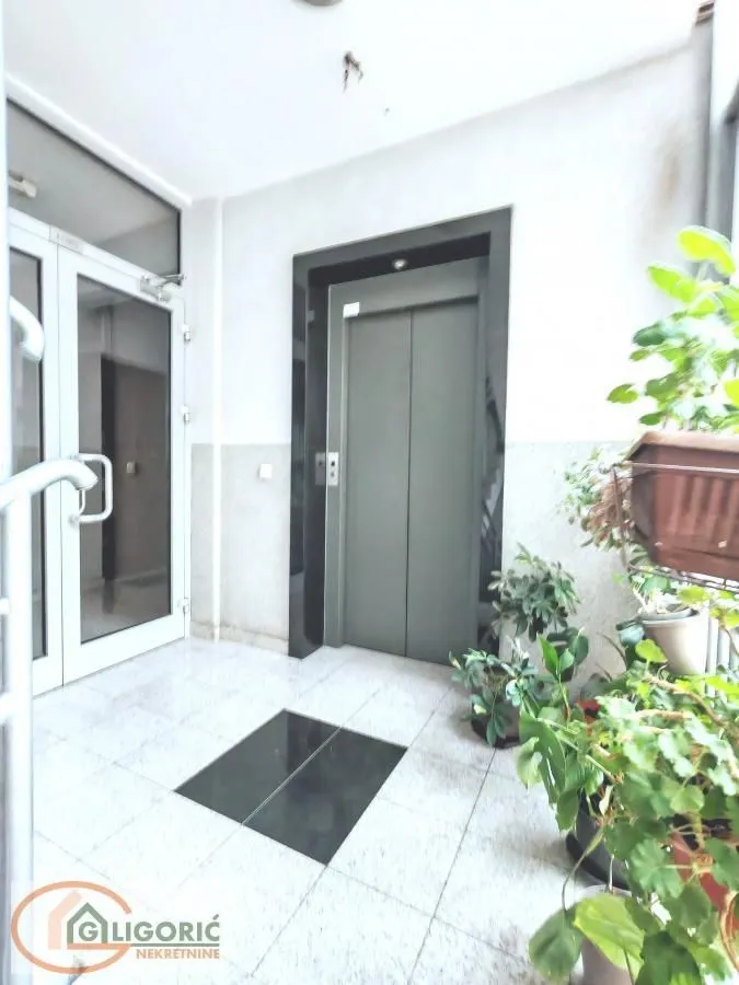 Rent, three bedroom apartment, 85m², Zvezdara Sve Podlokacije, Beograd