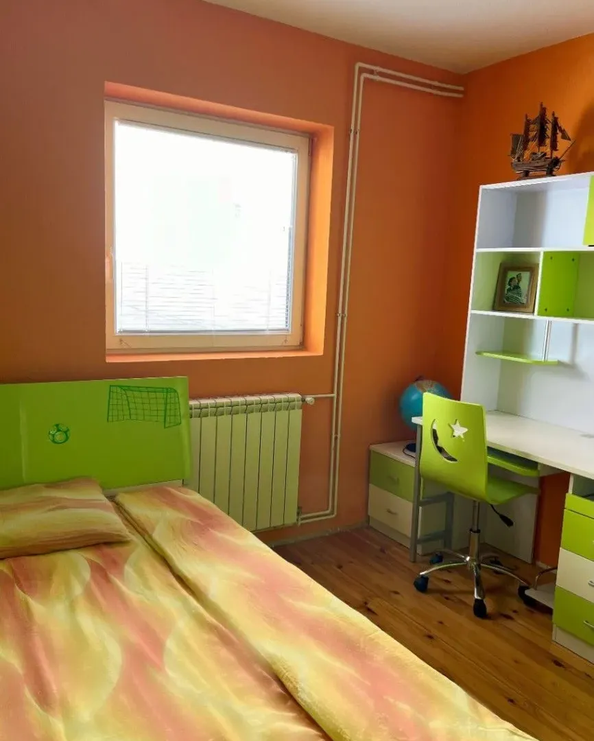 Izdavanje, dvosoban stan, 64m², Plužine, Crna Gora