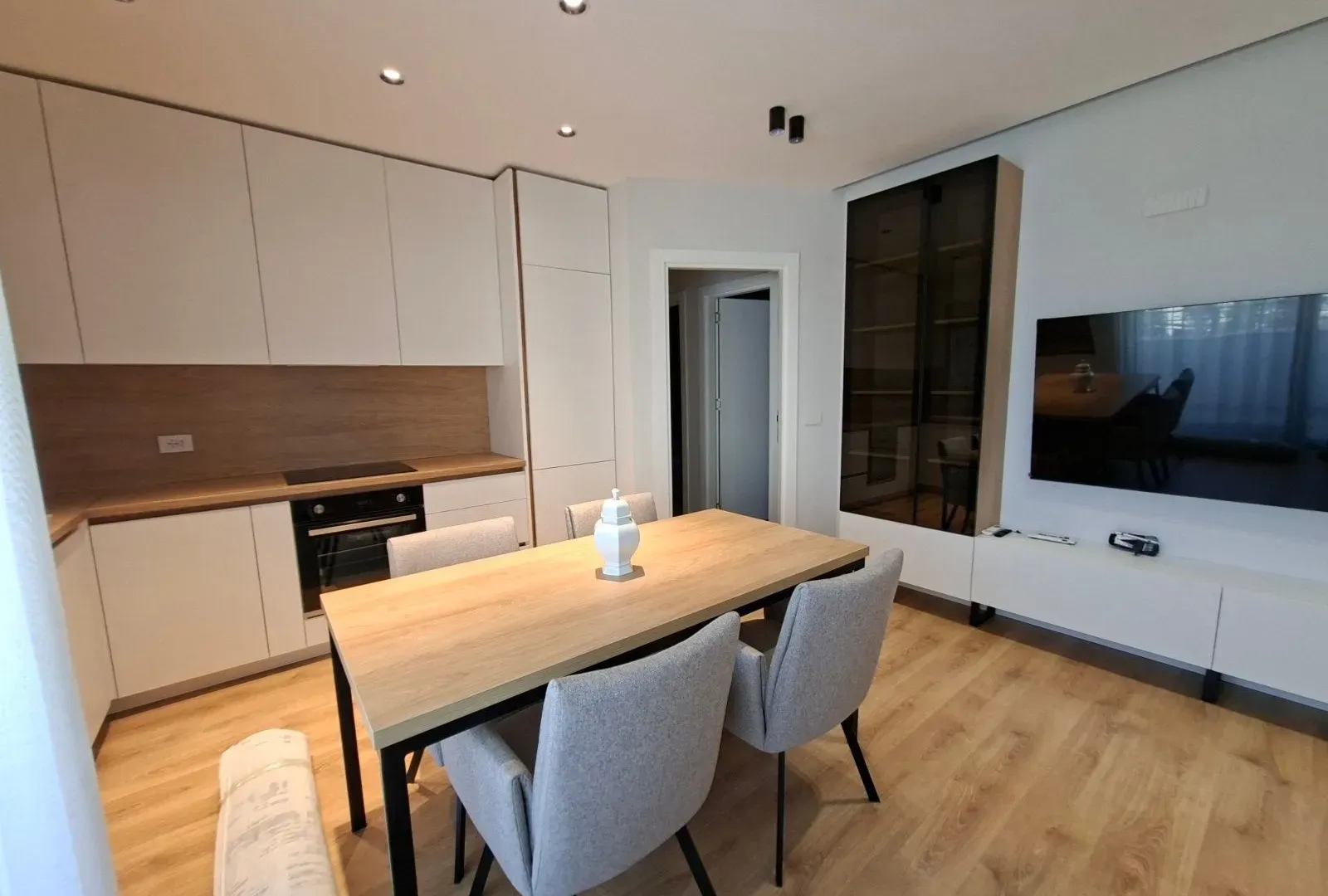 Rent, two bedroom apartment, 120m², Donji Štoj, Ulcinj