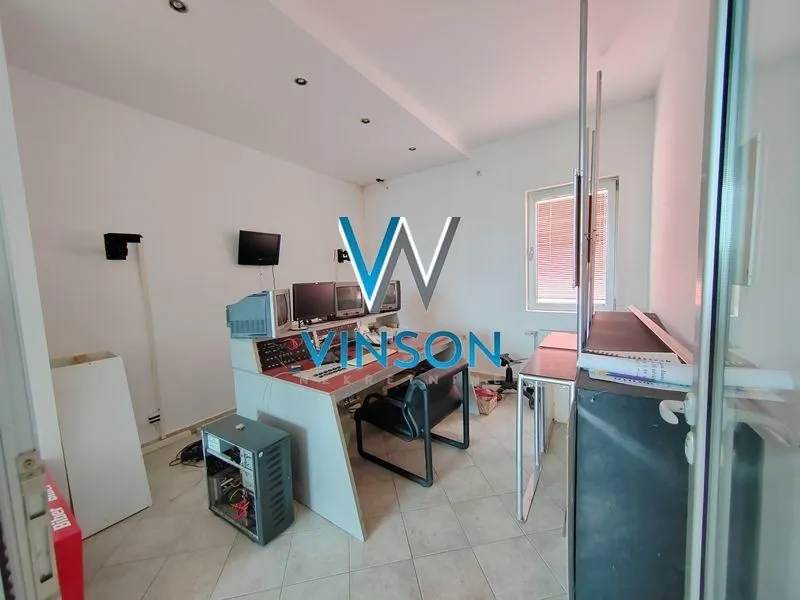 Rent, office space, 285m², Vidovdansko naselje, Novi Sad Sve Podlokacije