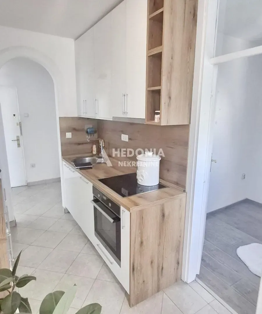 Sale, one bedroom apartment, 43m², Crveni Krst, Beograd