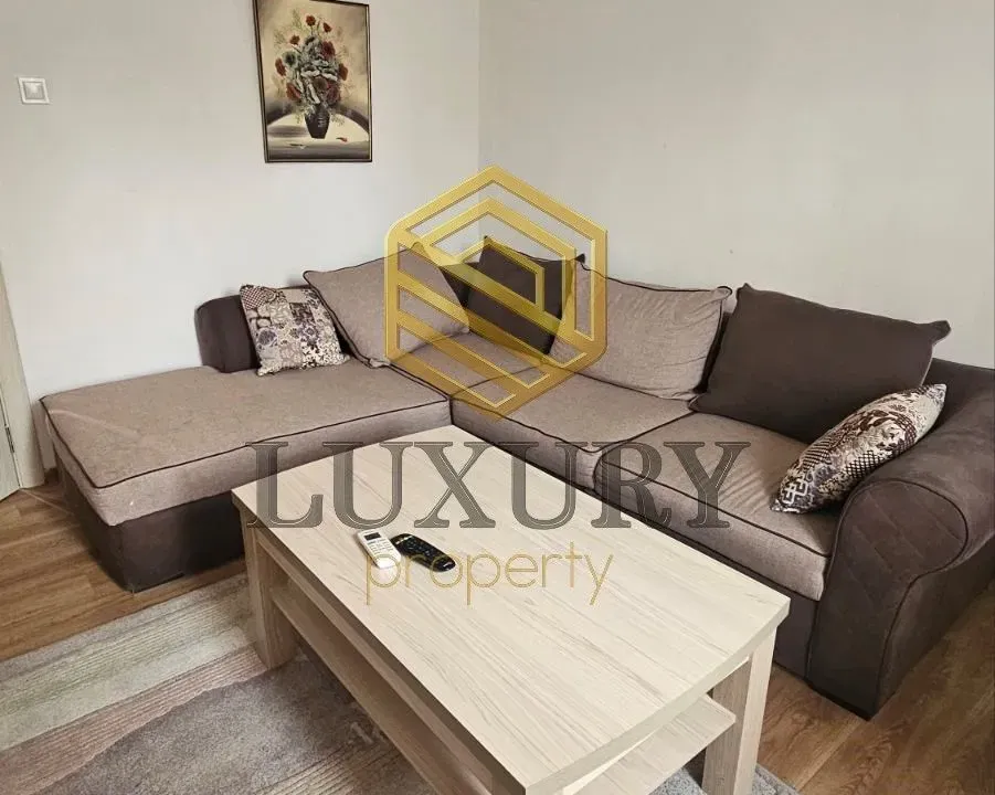 Izdavanje, dvosoban stan, 65m², 1 maj, Podgorica