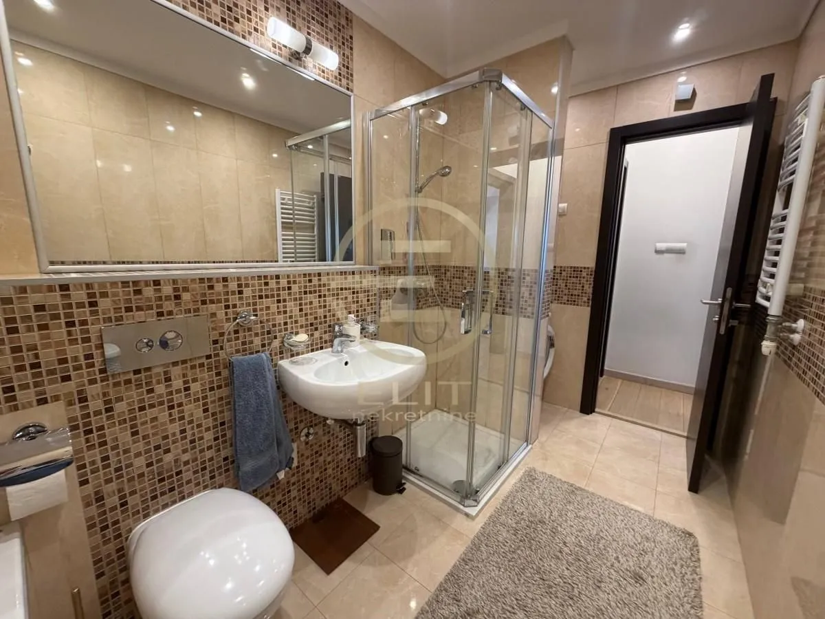 Prodaja, stan, 105m², Liman 3, Novi Sad Sve Podlokacije