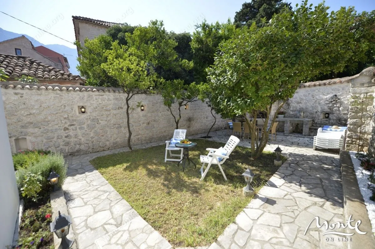 Sale, house, 222m², Prčanj, Kotor