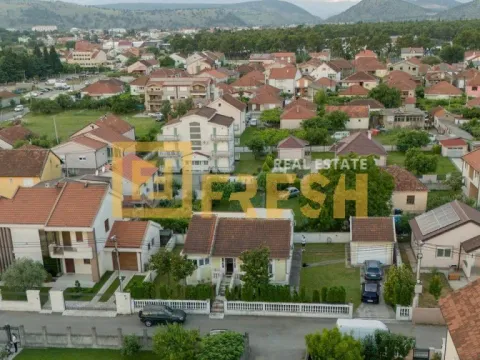 Prodaja, kuća, 130m², Masline, Podgorica