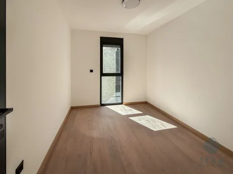 Sale, three bedroom apartment, 111m², Vezirov Most, Podgorica - image 10