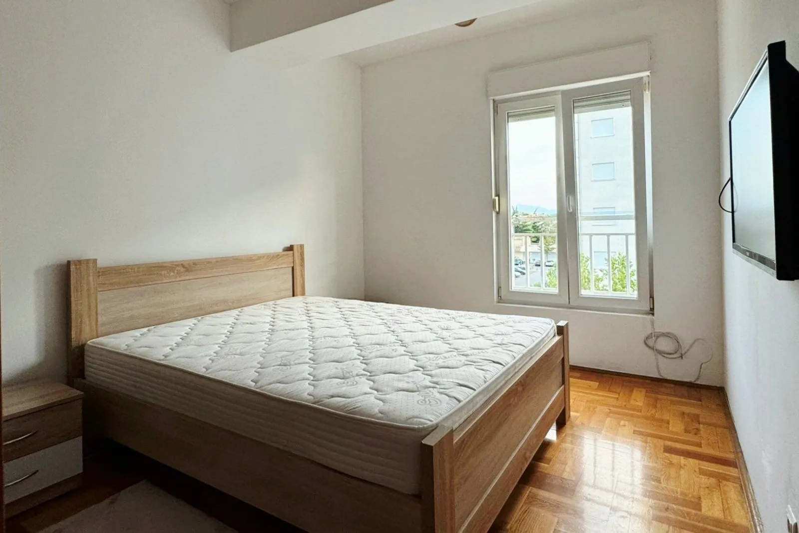 Rent, one bedroom apartment, 43m², Blok 9, Podgorica