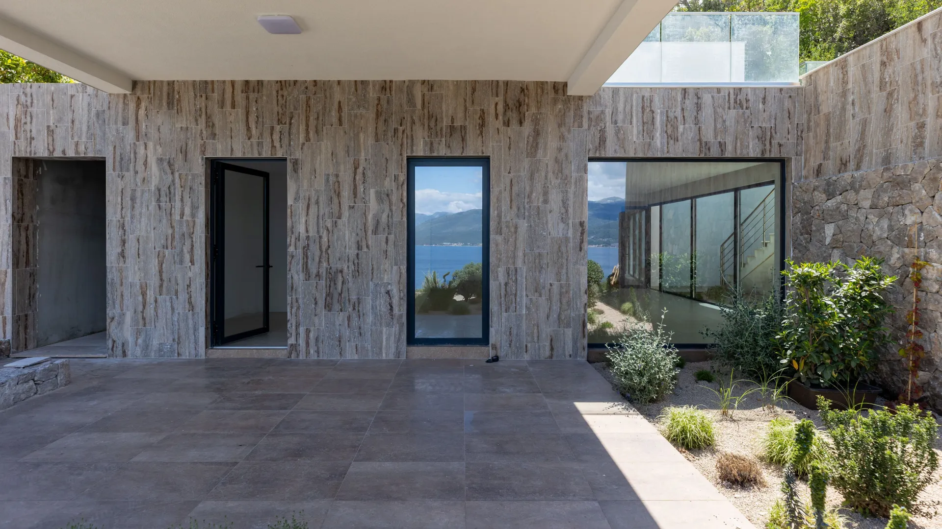 Sale, house, 328m², Krašići, Tivat
