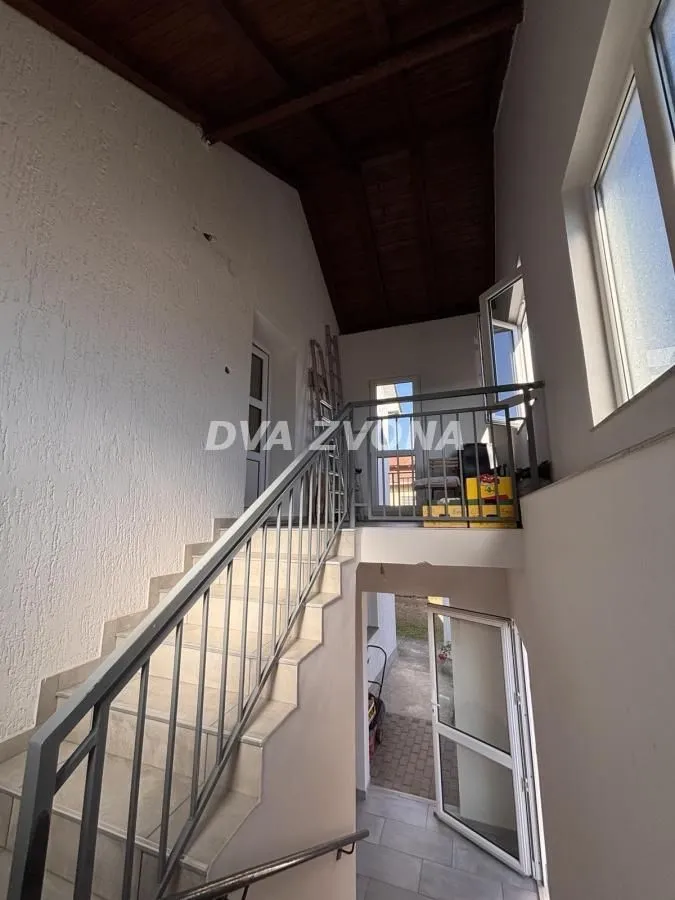 Prodaja, kuća, 167m², Sremska Kamenica, Petrovaradin