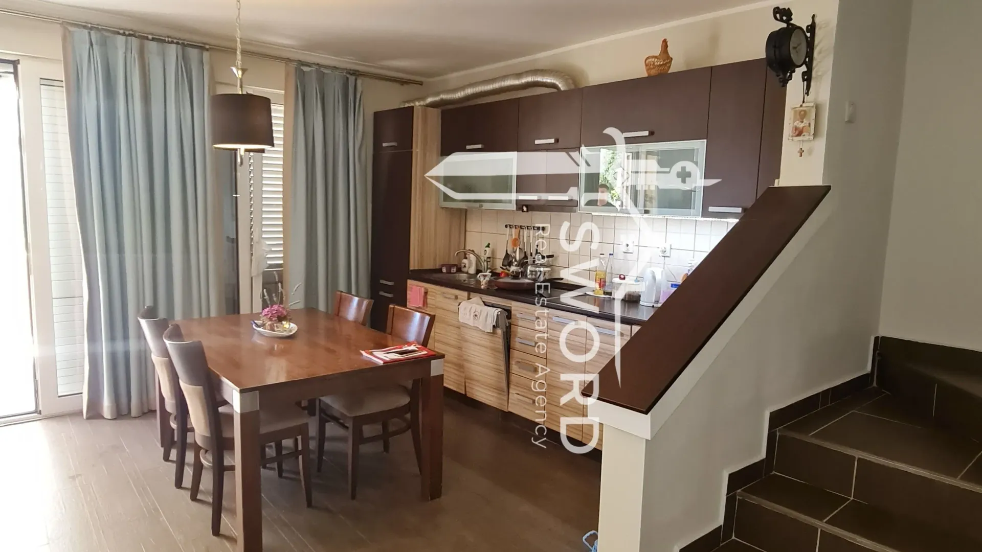 Prodaja, kuća, 290m², Dubrava, Bar