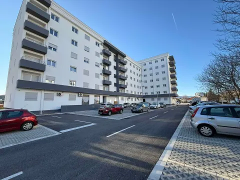 Rent, one bedroom apartment, 45m², Zabjelo, Podgorica - image 1