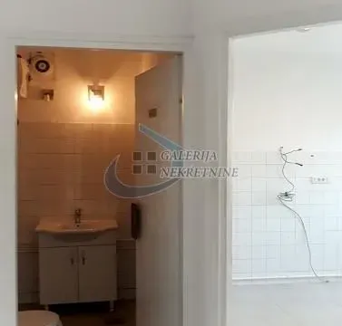Rent, one bedroom apartment, 24m², Miljakovac, Rakovica - image 9
